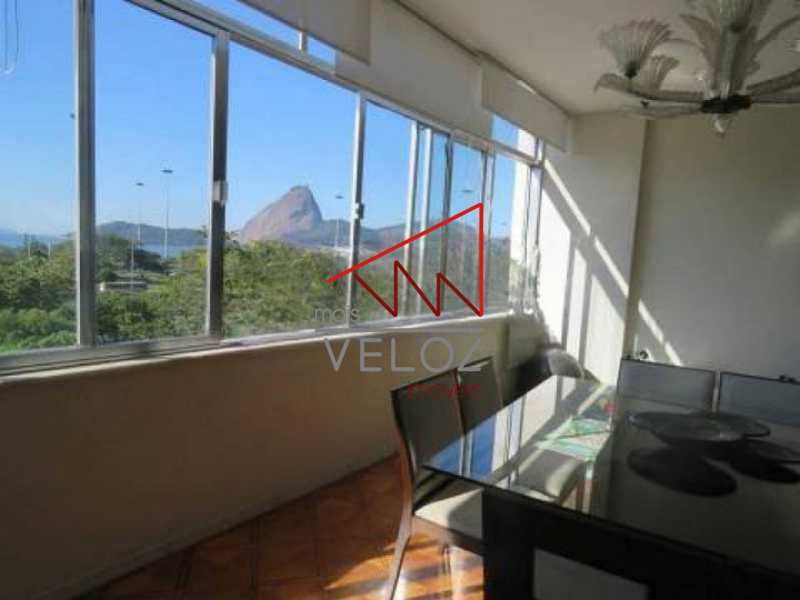 Apartamento à venda com 3 quartos, 233m² - Foto 1