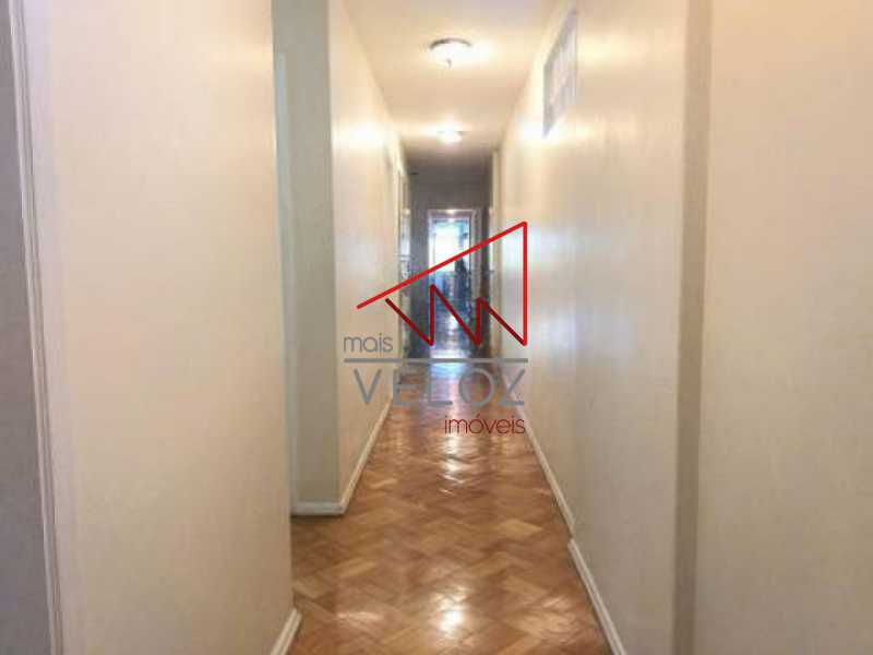 Apartamento à venda com 3 quartos, 233m² - Foto 9