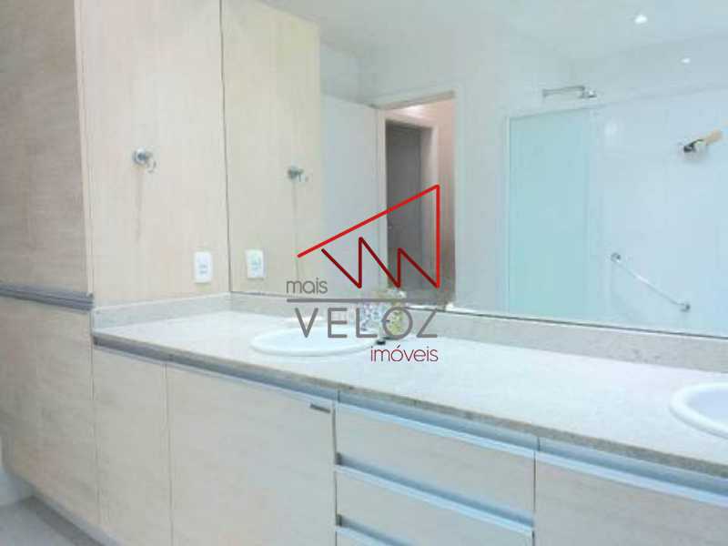 Apartamento à venda com 3 quartos, 233m² - Foto 18