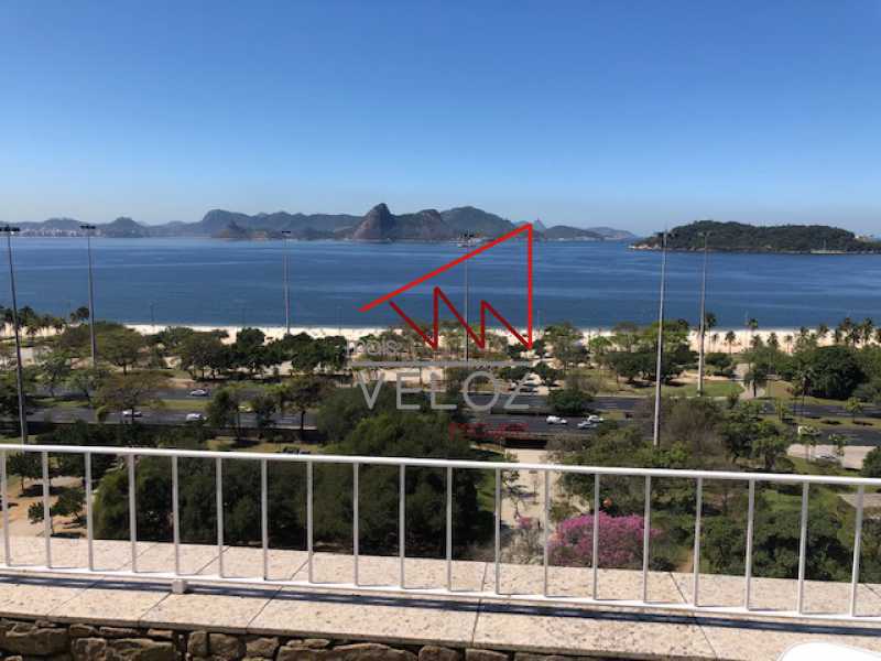 Apartamento à venda com 4 quartos, 550m² - Foto 2