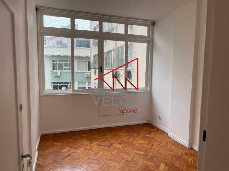 Apartamento à venda com 3 quartos, 103m² - Foto 2