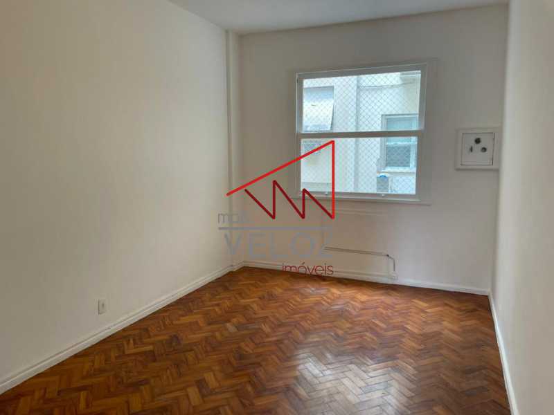 Apartamento à venda com 3 quartos, 103m² - Foto 3