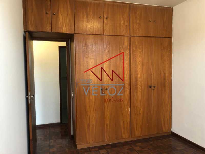 Apartamento à venda com 3 quartos, 119m² - Foto 3