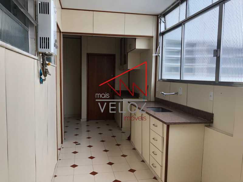 Apartamento à venda com 3 quartos, 119m² - Foto 22