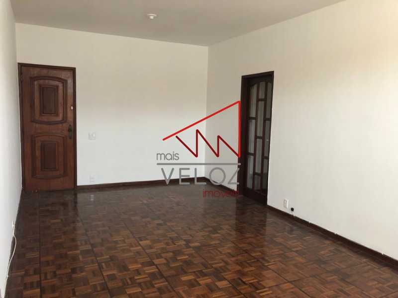 Apartamento à venda com 3 quartos, 119m² - Foto 1