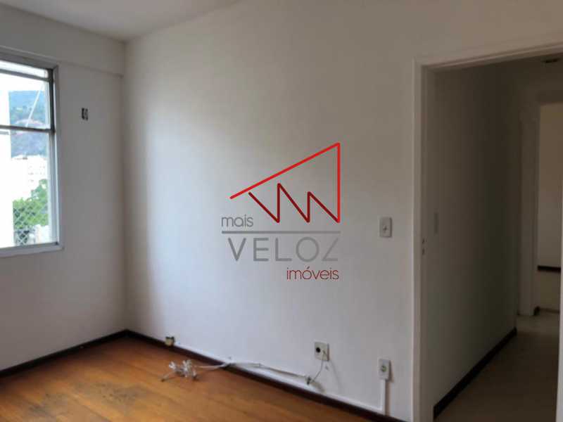 Apartamento à venda com 2 quartos, 70m² - Foto 8