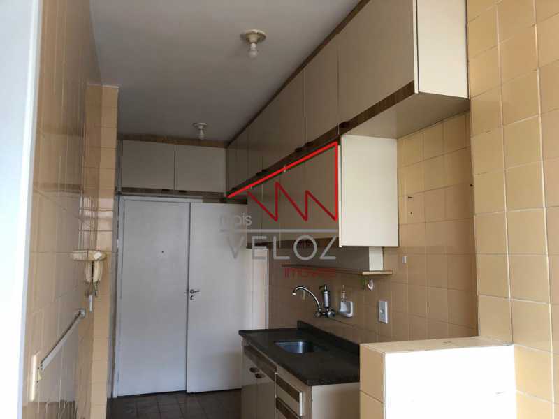 Apartamento à venda com 2 quartos, 70m² - Foto 15