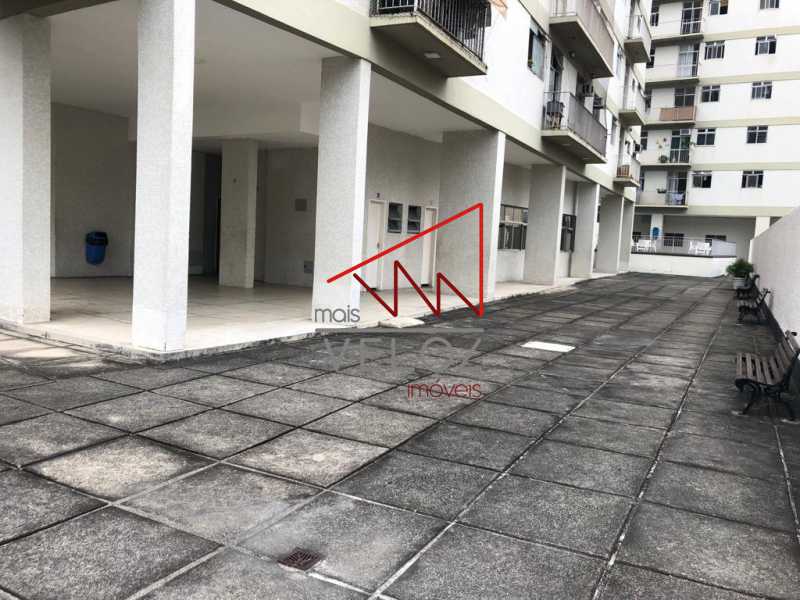 Apartamento à venda com 2 quartos, 70m² - Foto 27