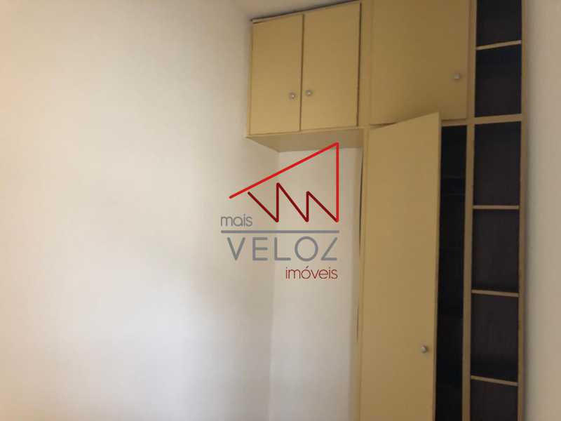 Apartamento à venda com 2 quartos, 70m² - Foto 19