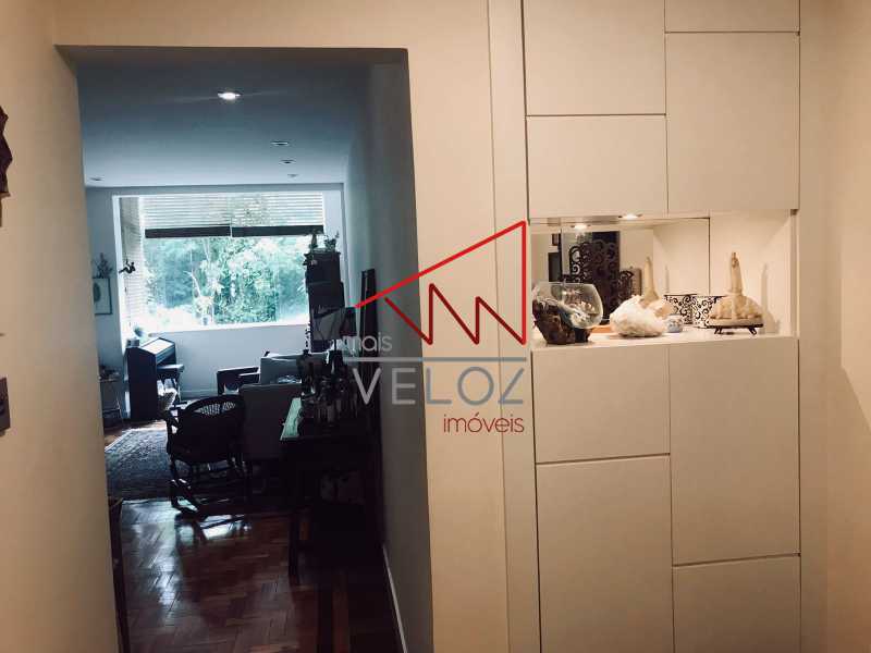 Apartamento à venda com 2 quartos, 75m² - Foto 1