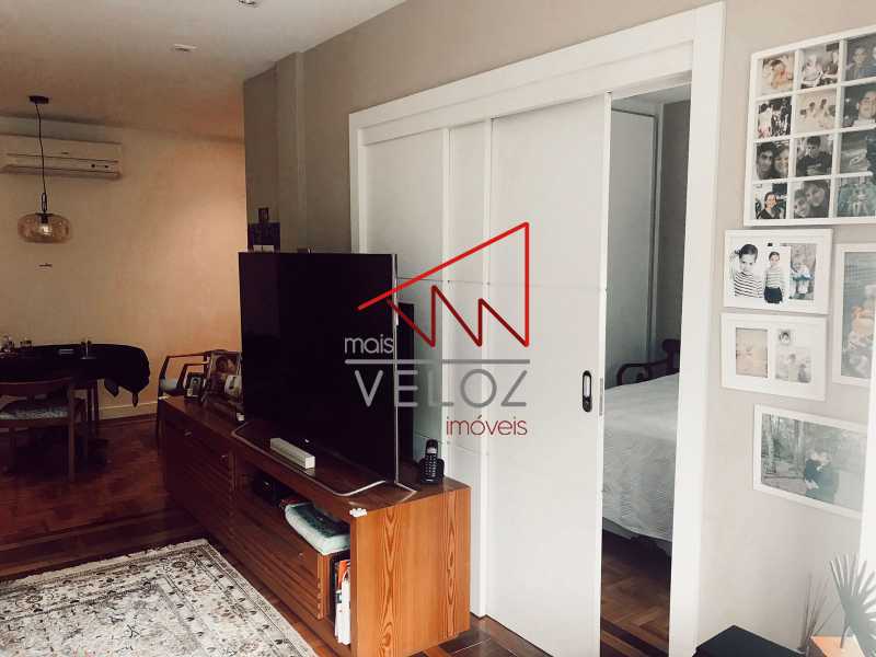 Apartamento à venda com 2 quartos, 75m² - Foto 7