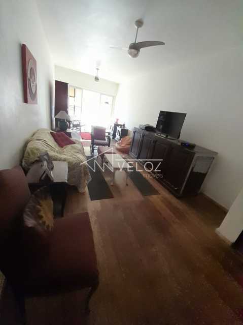 Apartamento à venda com 3 quartos, 135m² - Foto 2