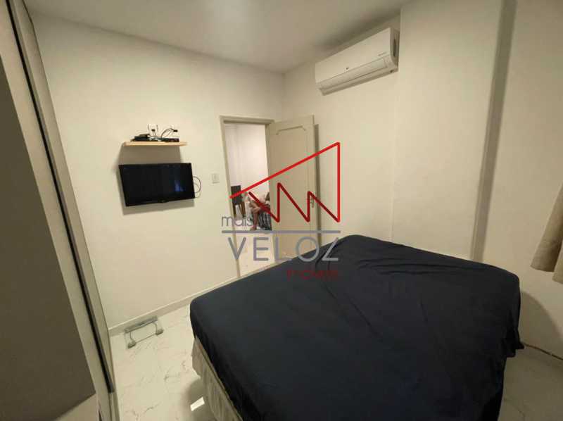 Apartamento à venda com 2 quartos, 62m² - Foto 13