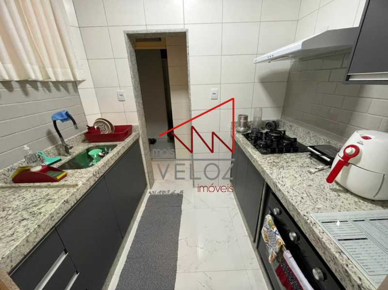 Apartamento à venda com 2 quartos, 62m² - Foto 21