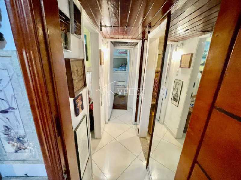 Apartamento à venda com 2 quartos, 70m² - Foto 9