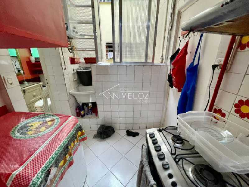 Apartamento à venda com 2 quartos, 70m² - Foto 17