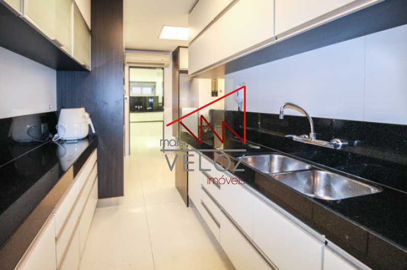 Apartamento à venda com 4 quartos, 316m² - Foto 18