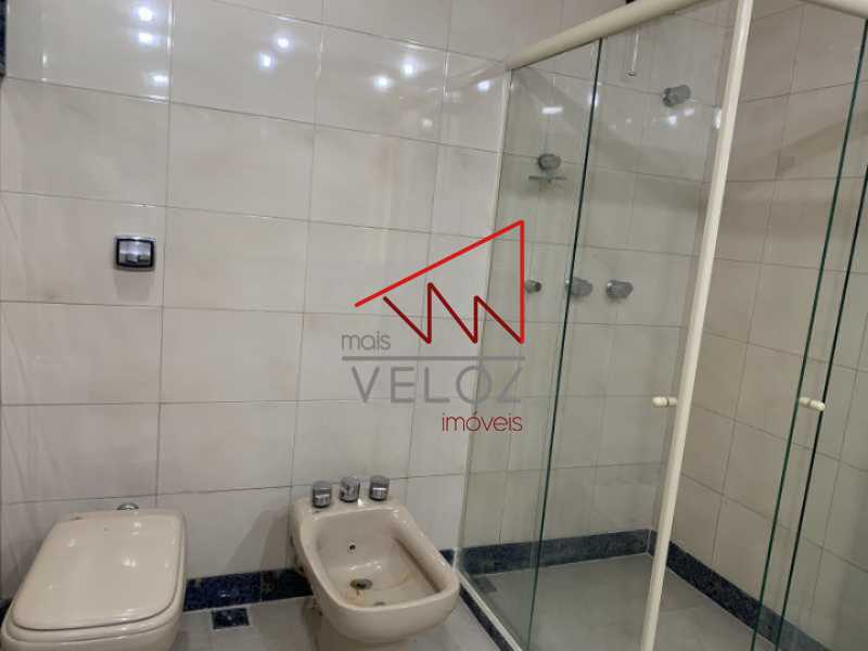 Apartamento à venda com 4 quartos, 270m² - Foto 8