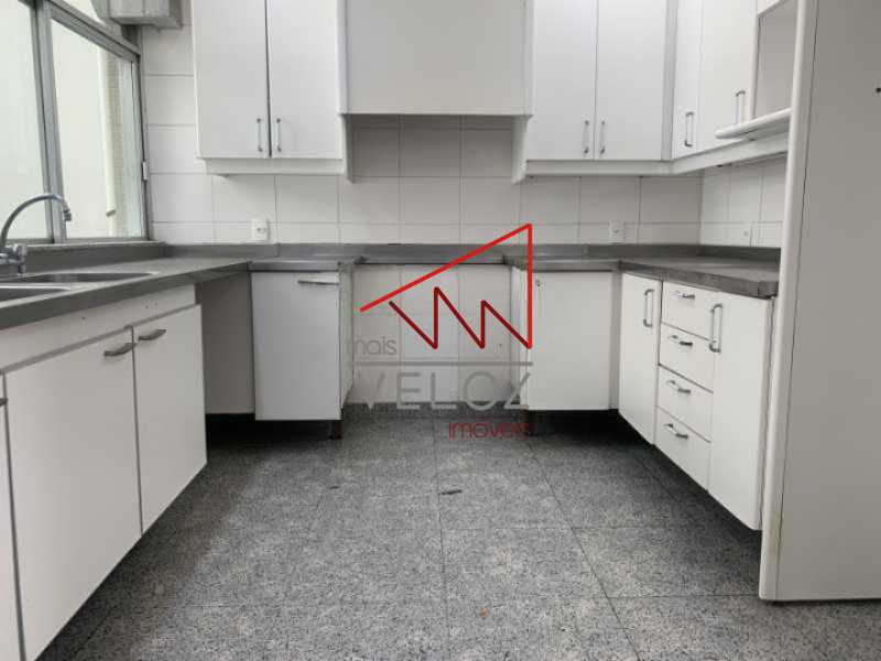 Apartamento à venda com 4 quartos, 270m² - Foto 18