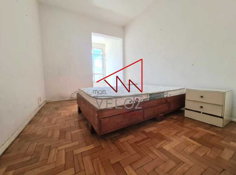 Apartamento à venda com 2 quartos, 70m² - Foto 15