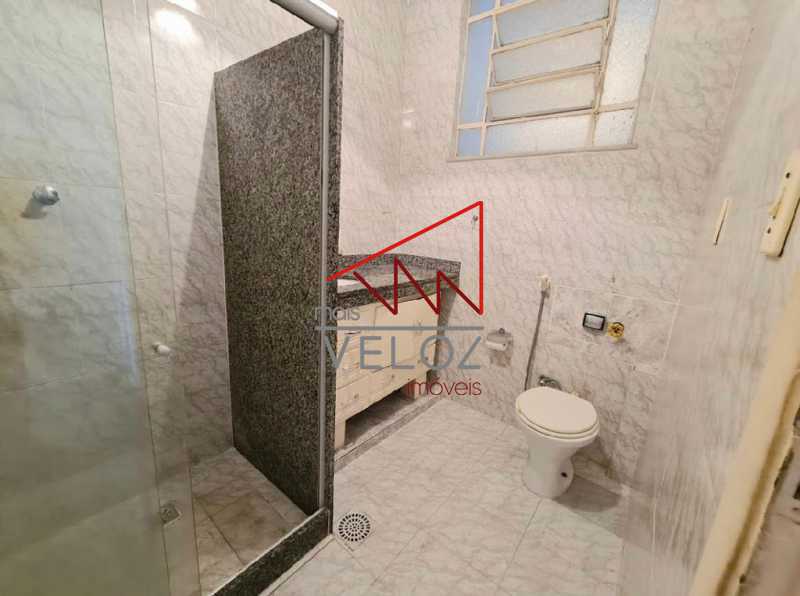 Apartamento à venda com 2 quartos, 70m² - Foto 22