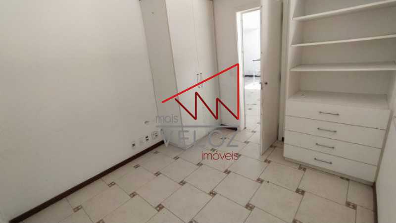 Apartamento à venda com 3 quartos, 212m² - Foto 13