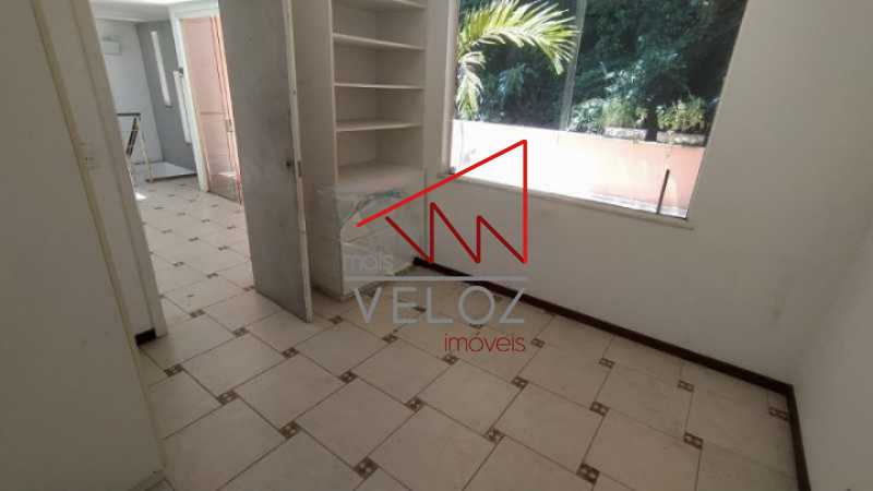 Apartamento à venda com 3 quartos, 212m² - Foto 15