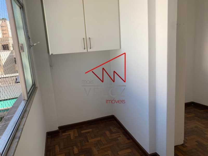 Apartamento à venda com 1 quarto, 47m² - Foto 2