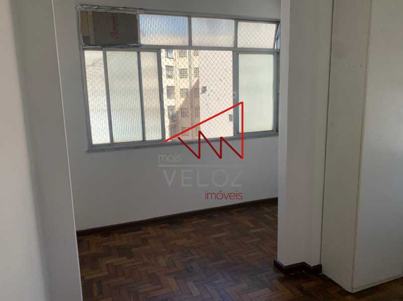 Apartamento à venda com 1 quarto, 47m² - Foto 4