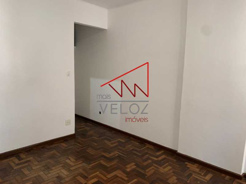 Apartamento à venda com 1 quarto, 47m² - Foto 9