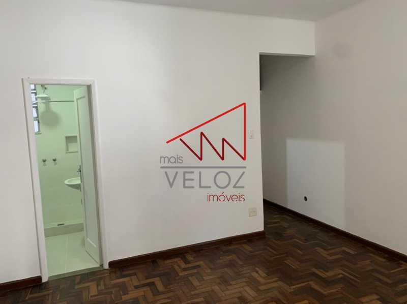 Apartamento à venda com 1 quarto, 47m² - Foto 12