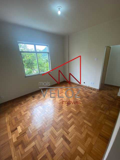 Apartamento à venda com 2 quartos, 57m² - Foto 4