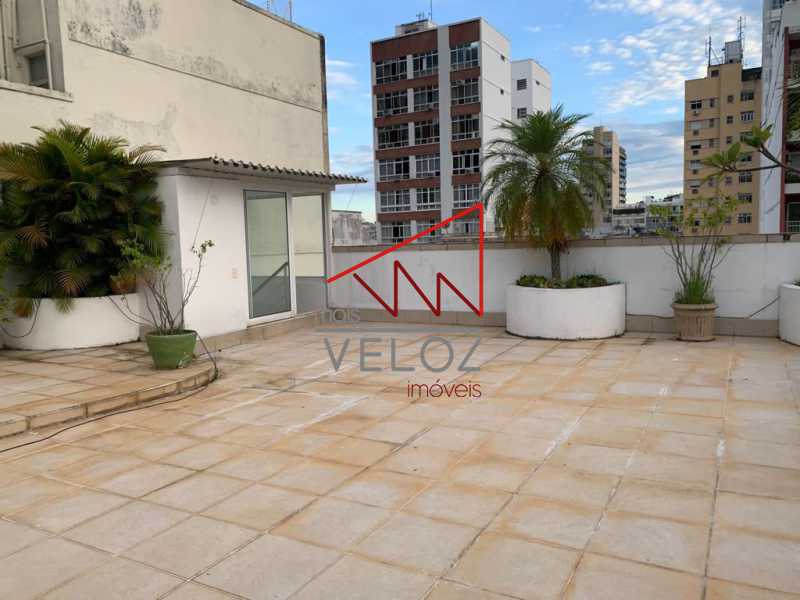 Apartamento à venda com 4 quartos, 290m² - Foto 2