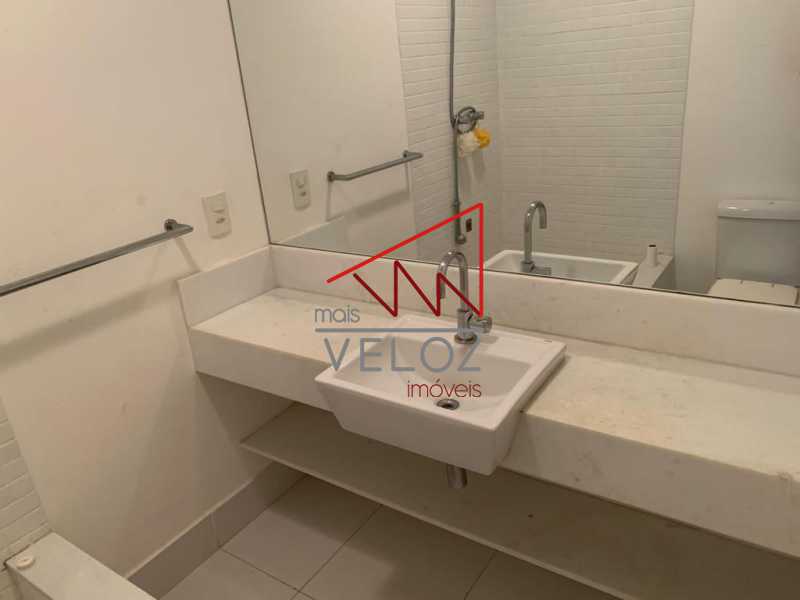 Apartamento à venda com 4 quartos, 290m² - Foto 18