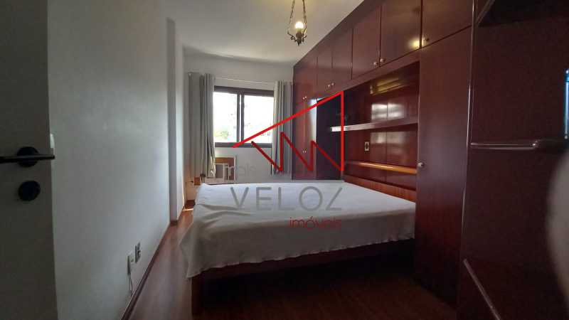 Apartamento à venda com 2 quartos, 80m² - Foto 7