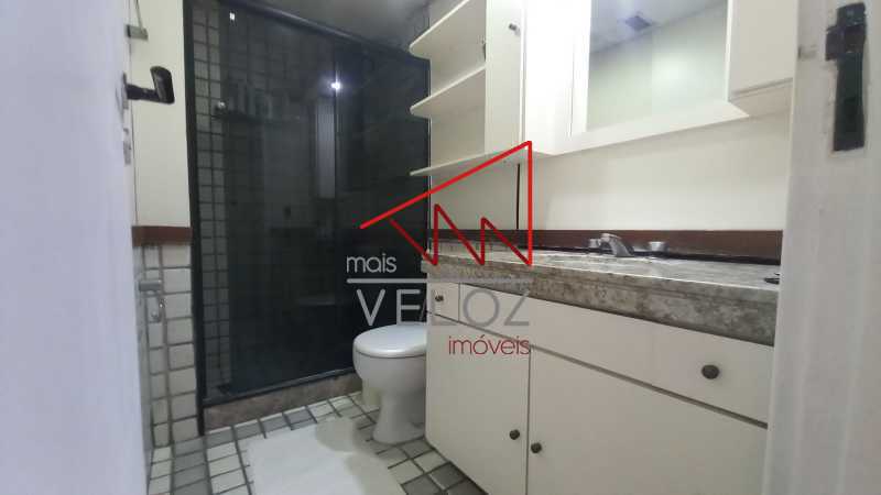 Apartamento à venda com 2 quartos, 80m² - Foto 12