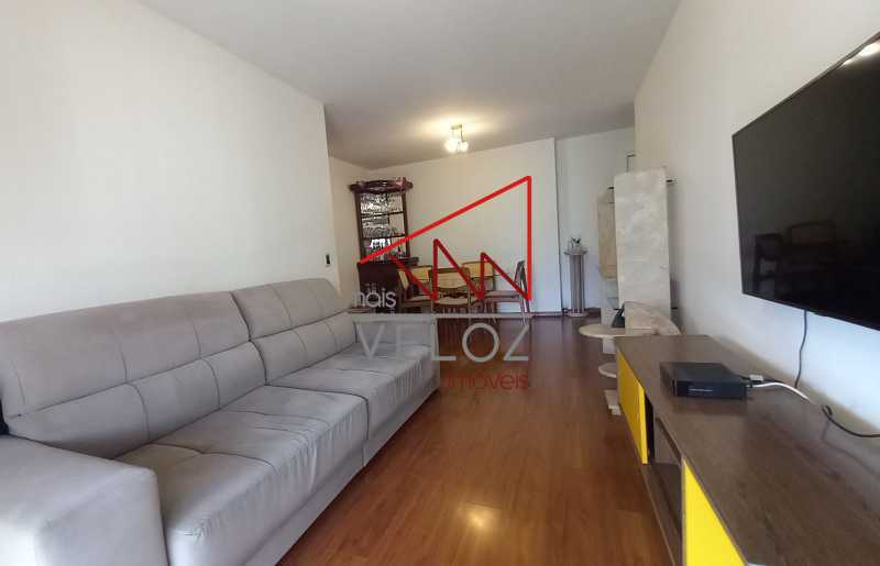 Apartamento à venda com 2 quartos, 80m² - Foto 1