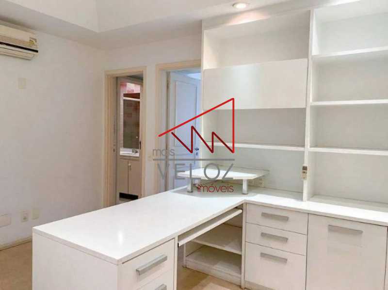 Apartamento à venda com 4 quartos, 250m² - Foto 14