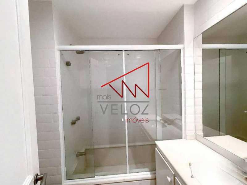 Apartamento à venda com 4 quartos, 250m² - Foto 17