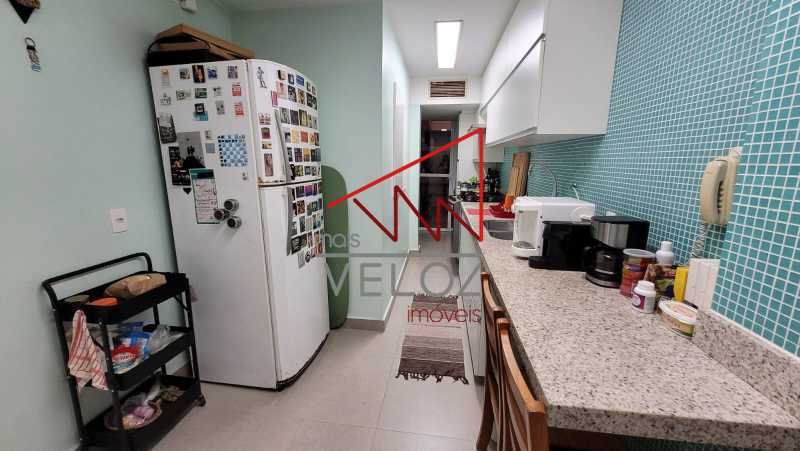 Apartamento à venda com 3 quartos, 125m² - Foto 13