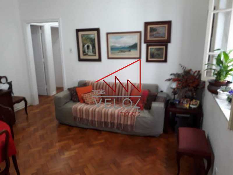 Apartamento à venda com 3 quartos, 95m² - Foto 2