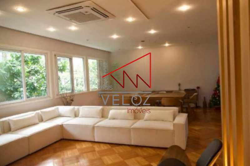 Apartamento à venda com 5 quartos, 230m² - Foto 2