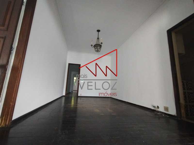 Apartamento à venda com 4 quartos, 220m² - Foto 5