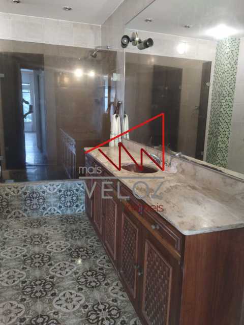 Apartamento à venda com 4 quartos, 220m² - Foto 12