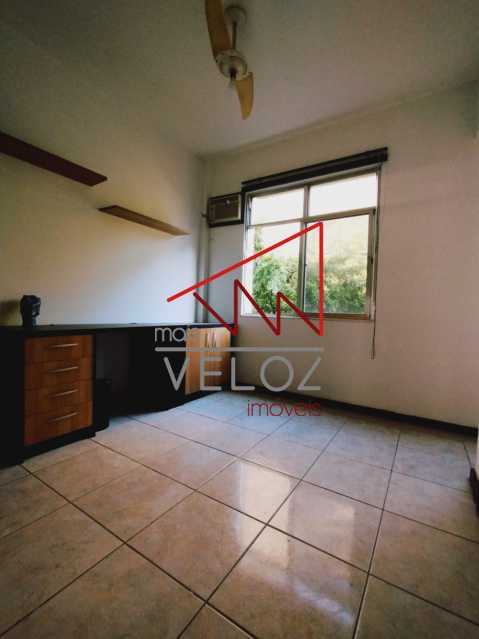 Apartamento à venda com 4 quartos, 220m² - Foto 19