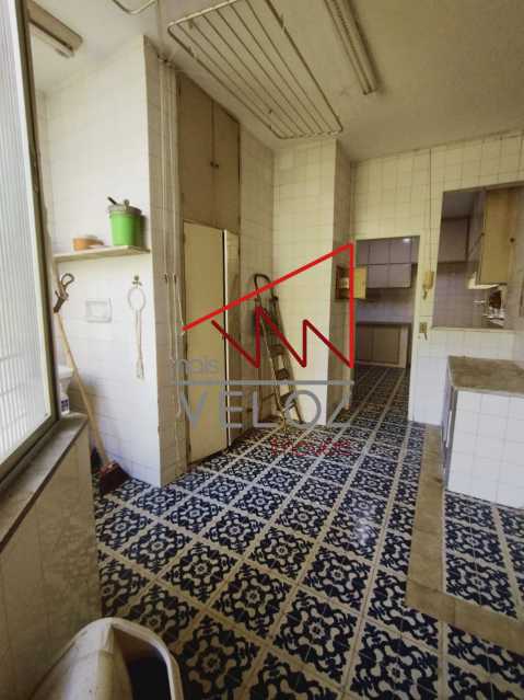 Apartamento à venda com 4 quartos, 220m² - Foto 26