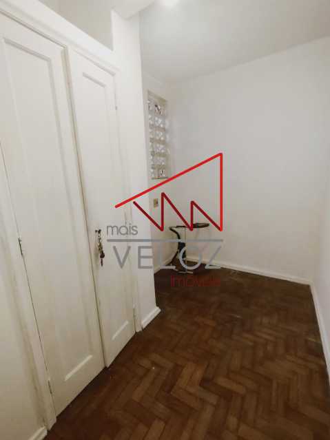 Apartamento à venda com 4 quartos, 220m² - Foto 27