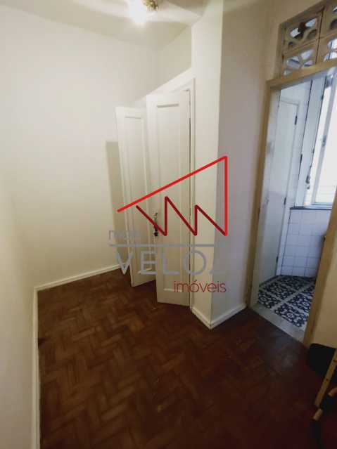 Apartamento à venda com 4 quartos, 220m² - Foto 29