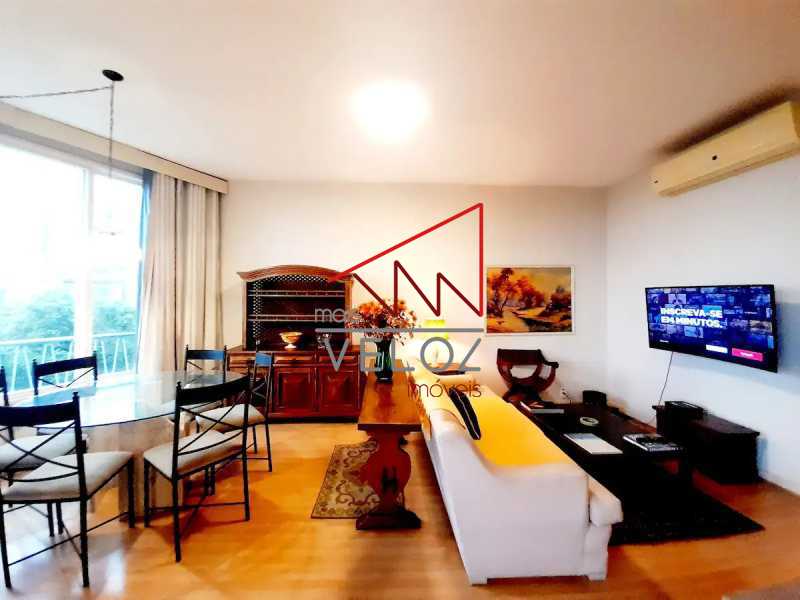 Apartamento à venda com 3 quartos, 216m² - Foto 6