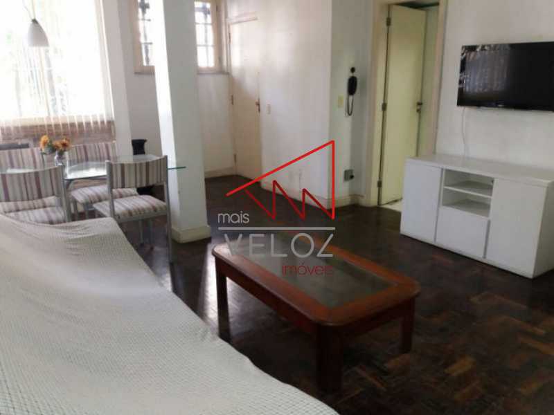 Apartamento à venda com 2 quartos, 70m² - Foto 1